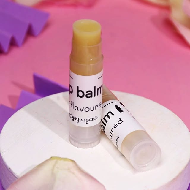 مرطب شفاه بدون نكهة