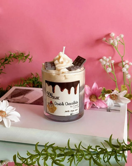 شمعة آيس كريم الشوكولاتة المزدوجة