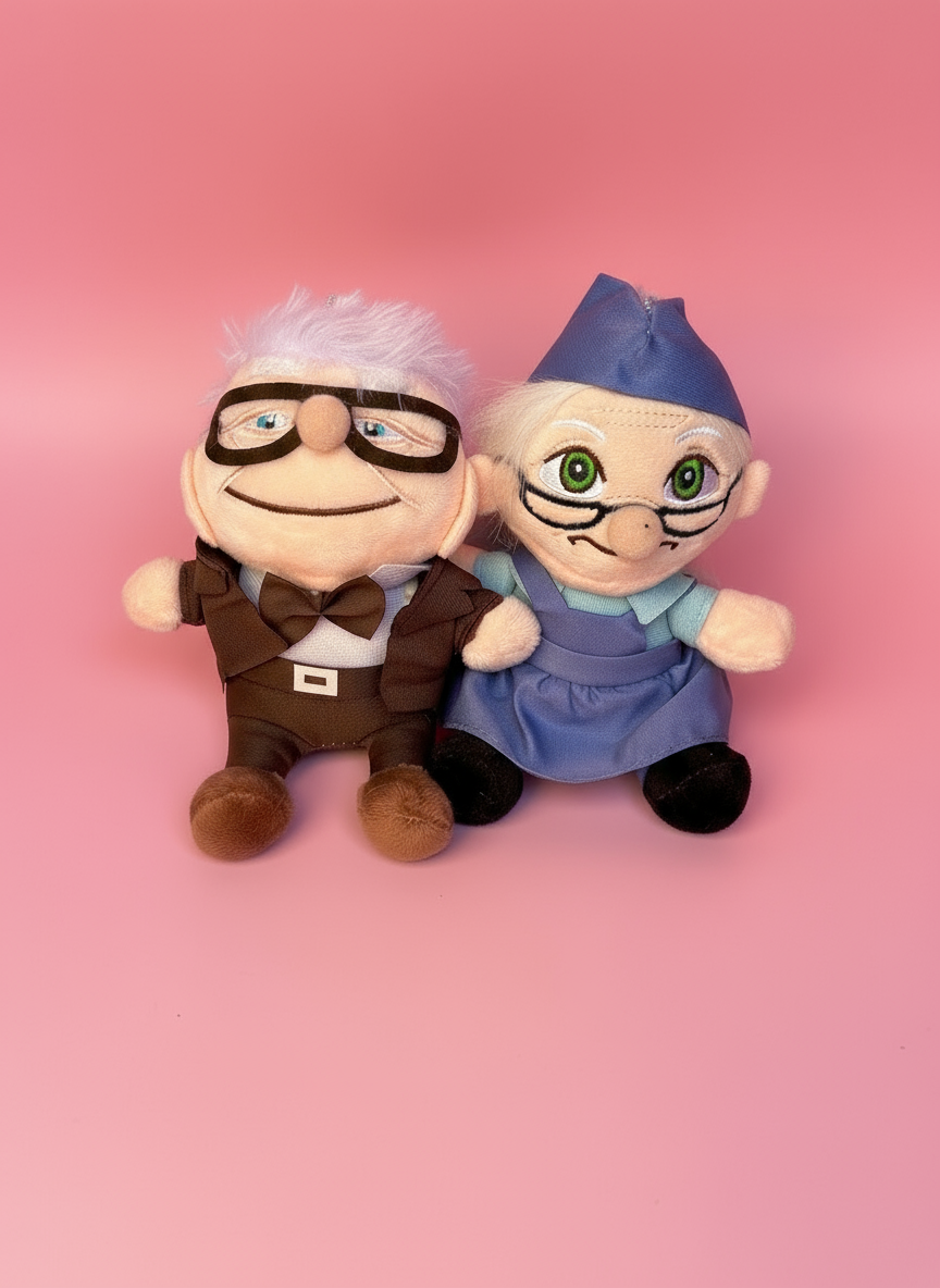 2pcs plush toys (up movie characters)